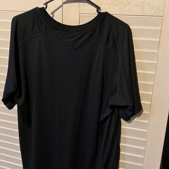 Majestic section 101 size large, Missouri Tigers, short sleeve shirt - Picture 3 of 4